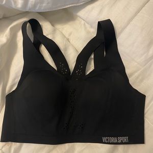 Black Victoria’s Secret sports bra